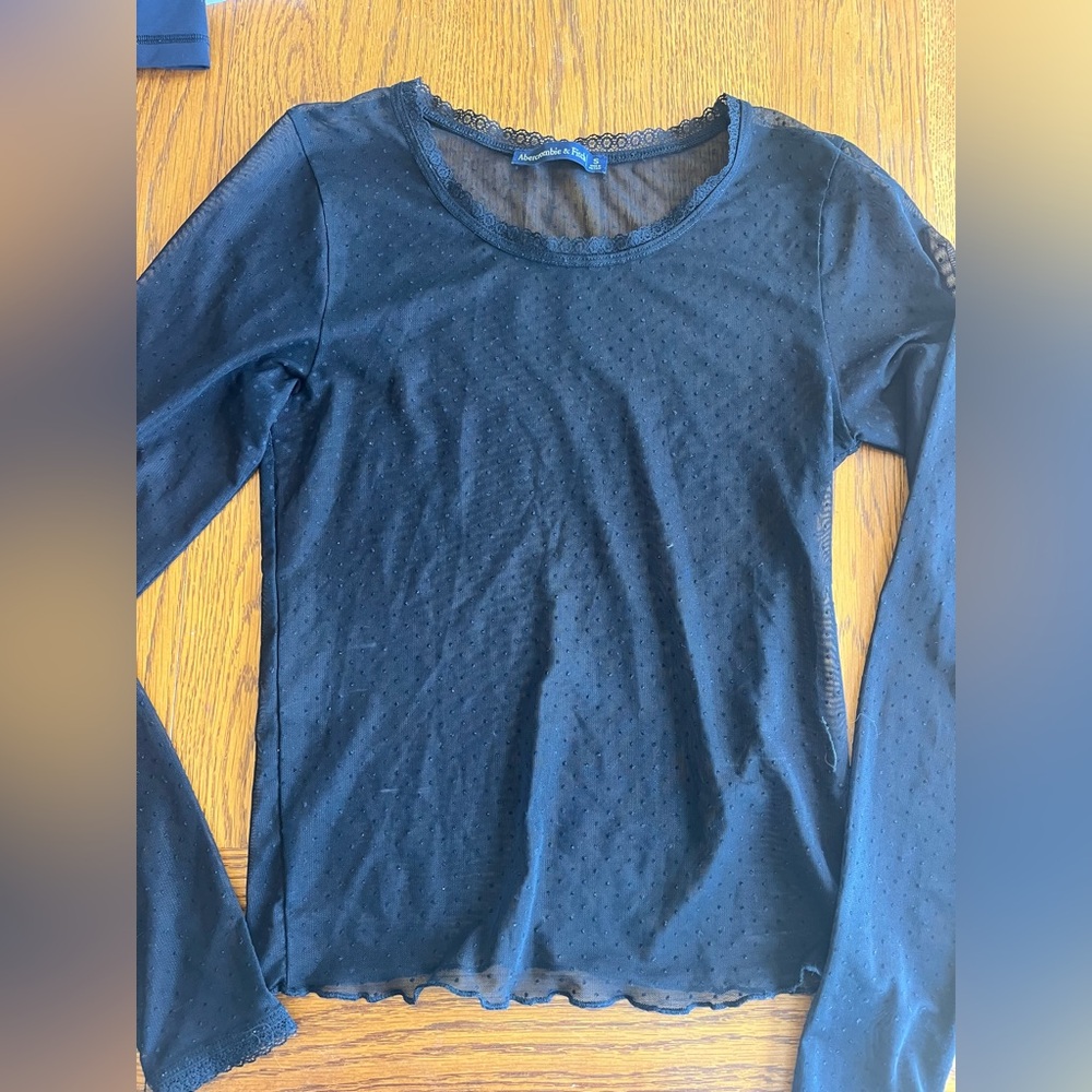 Abercrombie & Fitch Fitted black Long Sleeve Tee